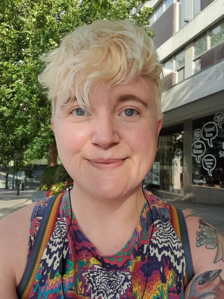 Home d2ddc747 b2e5 4784 b2c8 12a4476b5557